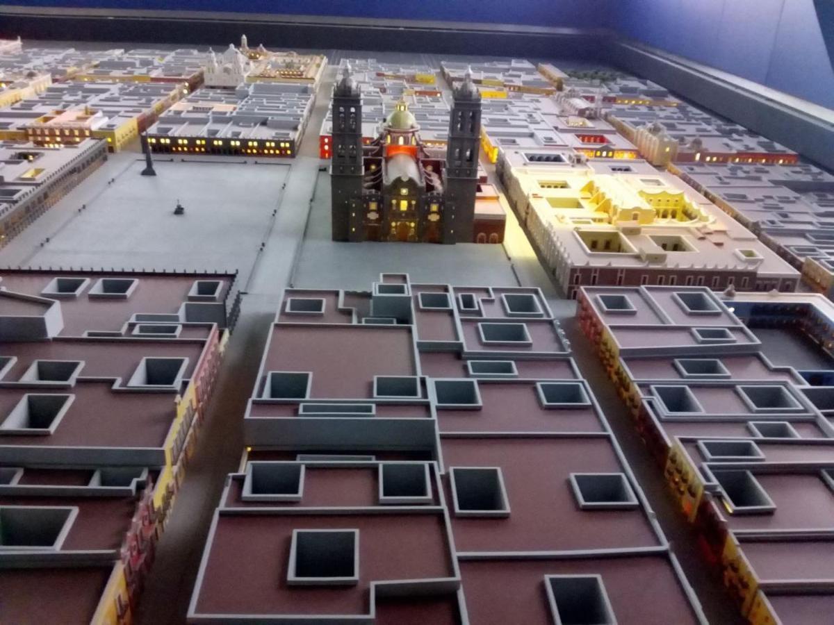 Azul Barrio El Alto Pensión Heroica Puebla de Zaragoza